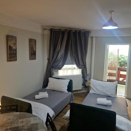 Gloucester Gardens 런던 외부 사진