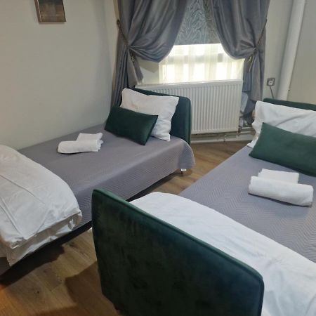 Gloucester Gardens 런던 외부 사진